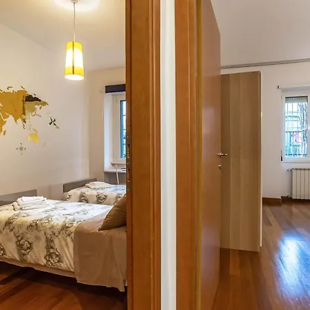 Viale Tirreno - Con Patio Apartment