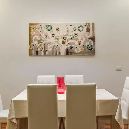 Apartment Viale Tirreno - Con Patio Rome